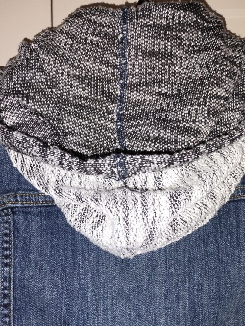 torrid Dark Blue Denim Jacket with Marled Gray Knit Hood & Sleeves - Picture 6 of 7